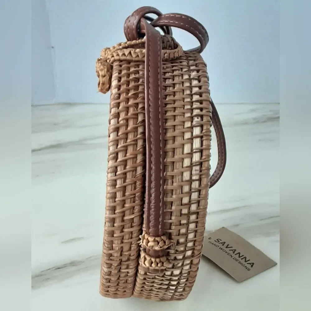 SAVANNAH Natural Fiber Rattan Round Woven Caramel Crossbody Bag NWT
